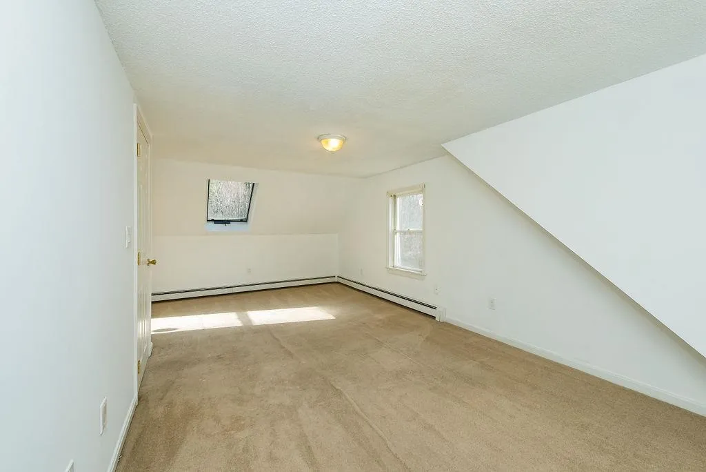 16 Glen Hill Road Dover NH 03820