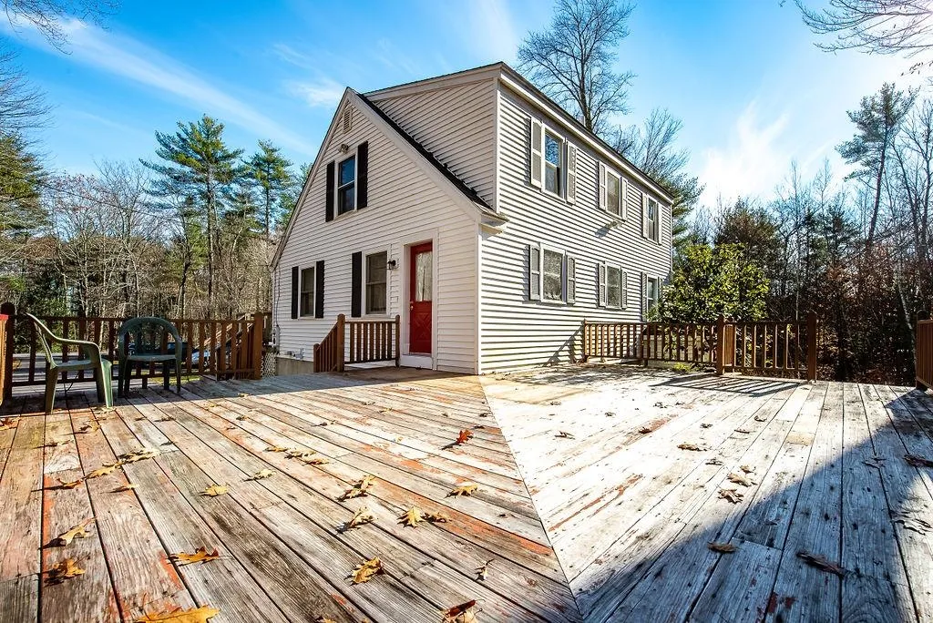 16 Glen Hill Road Dover NH 03820