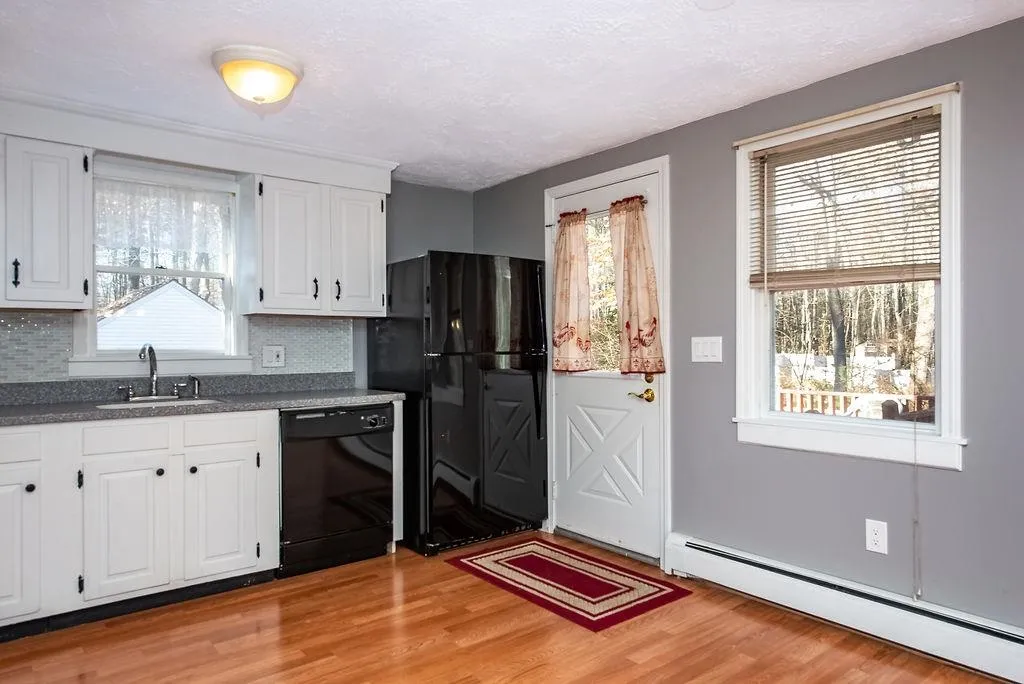 16 Glen Hill Road Dover NH 03820