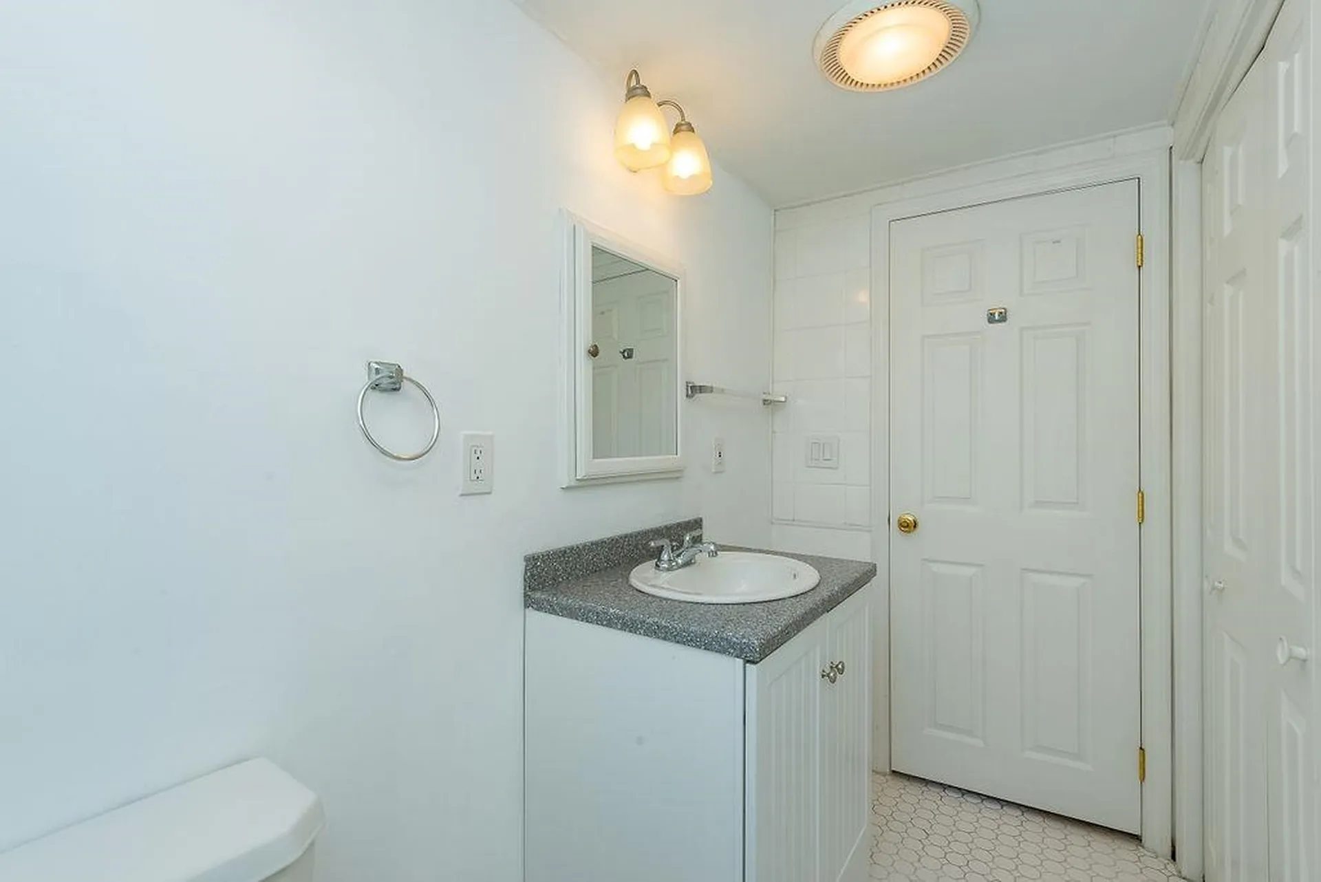 16 Glen Hill Road Dover NH 03820