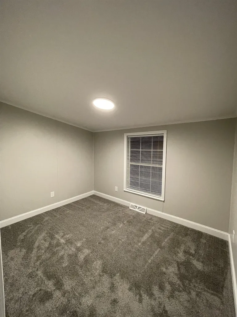 55 Ivy Lane Farmington NH 03835