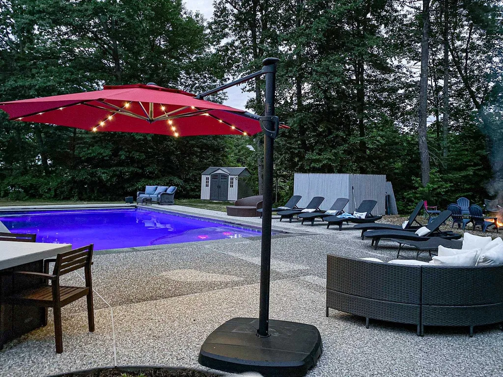 93 Tolend Road Barrington NH 03825
