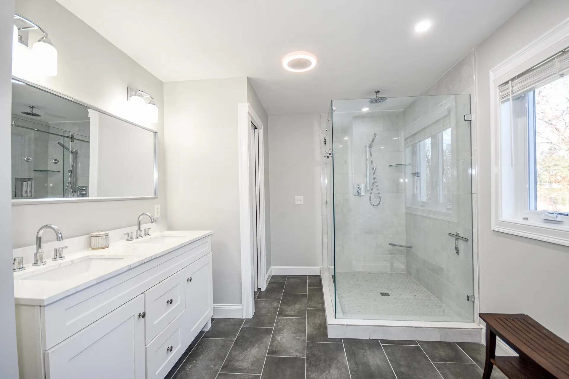 93 Tolend Road Barrington NH 03825