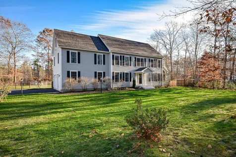 93 Tolend Road Barrington NH 03825