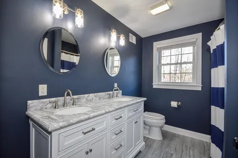 93 Tolend Road Barrington NH 03825