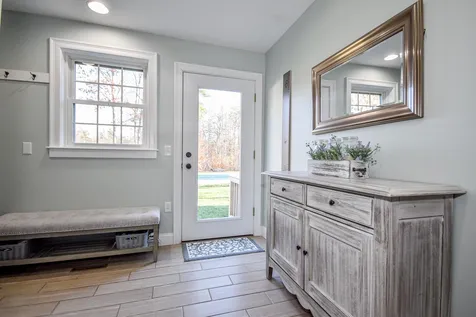 93 Tolend Road Barrington NH 03825