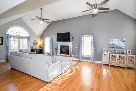 93 Tolend Road Barrington NH 03825