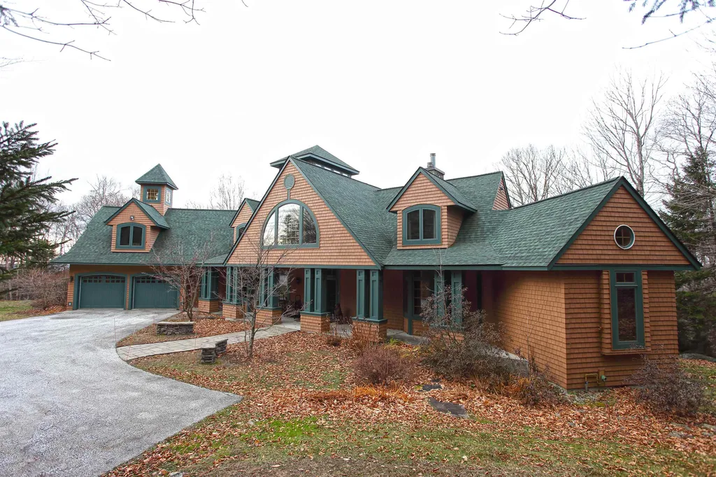 09 Lodge Lane Dover VT 05356