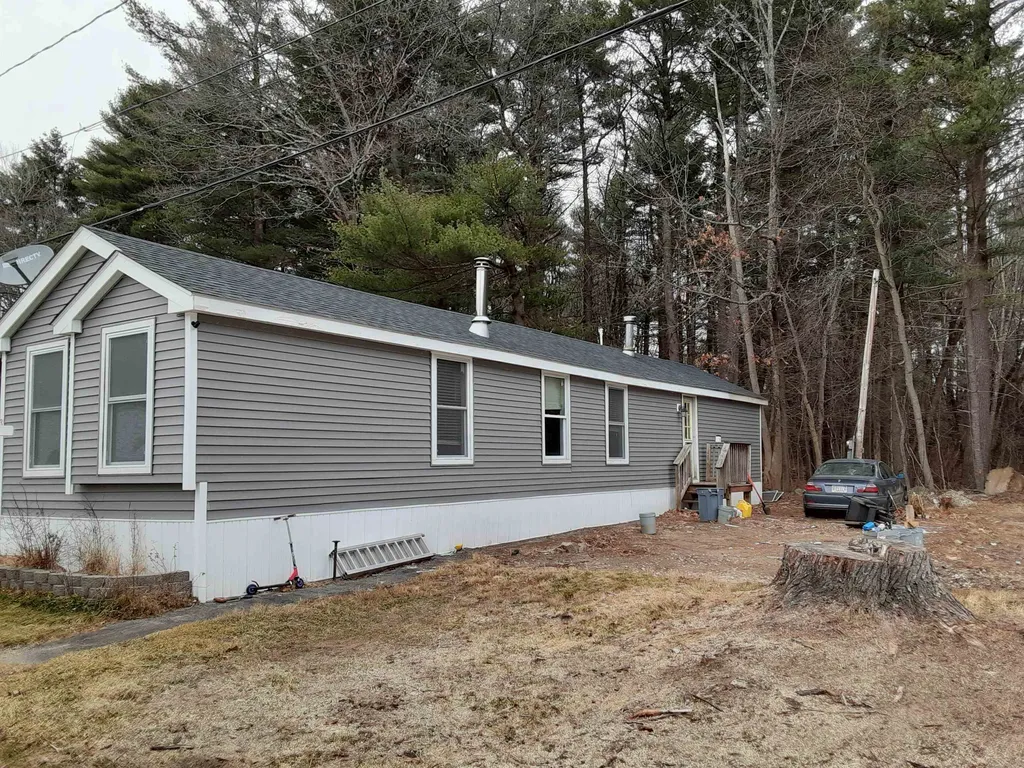 39 Mobile Drive Hudson NH 03051