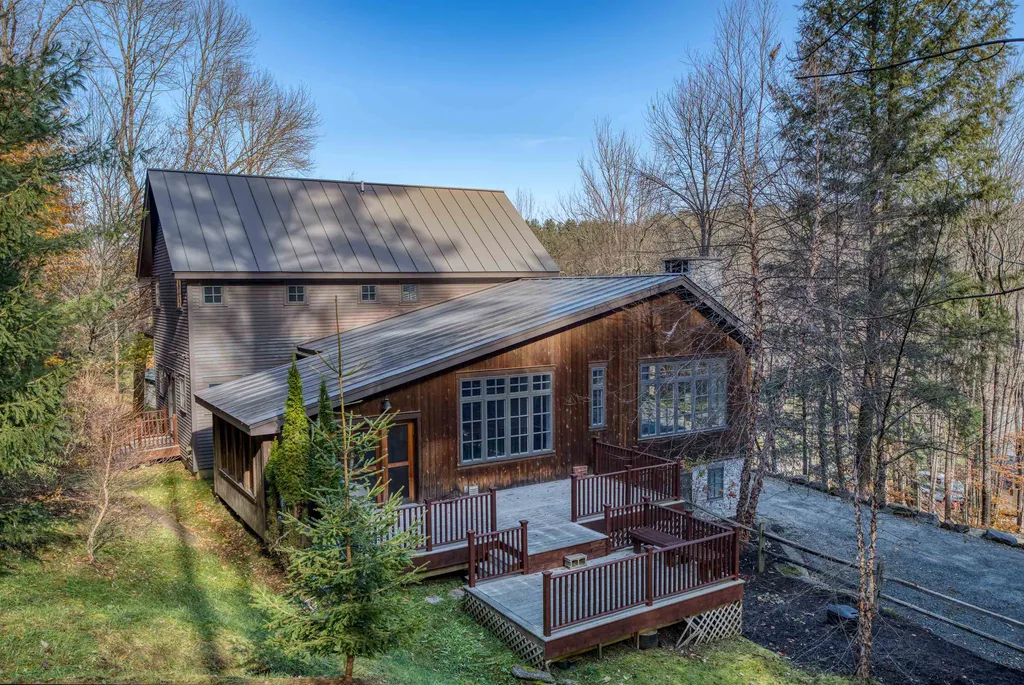 5 Pine Street Woodstock VT 05091