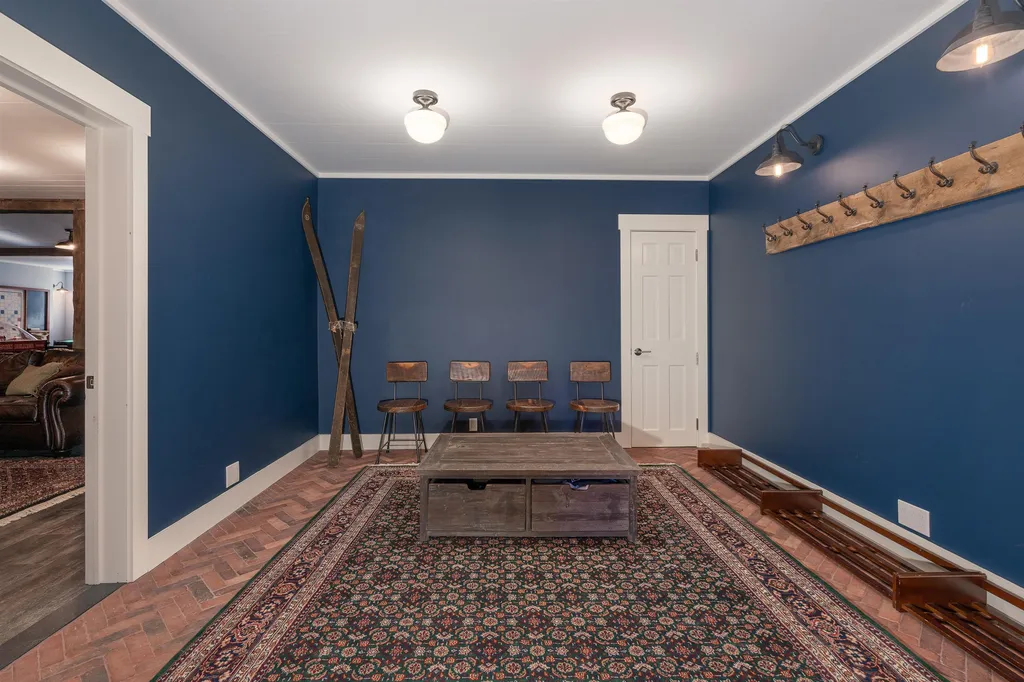 5 Pine Street Woodstock VT 05091
