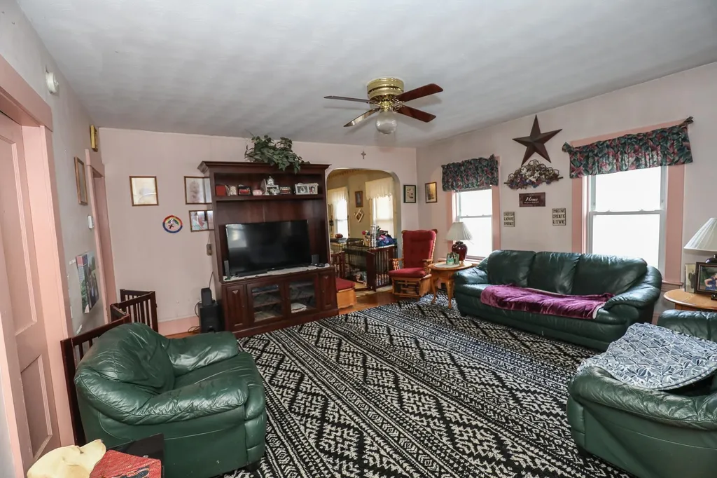 203 Alsace Street Manchester NH 03102