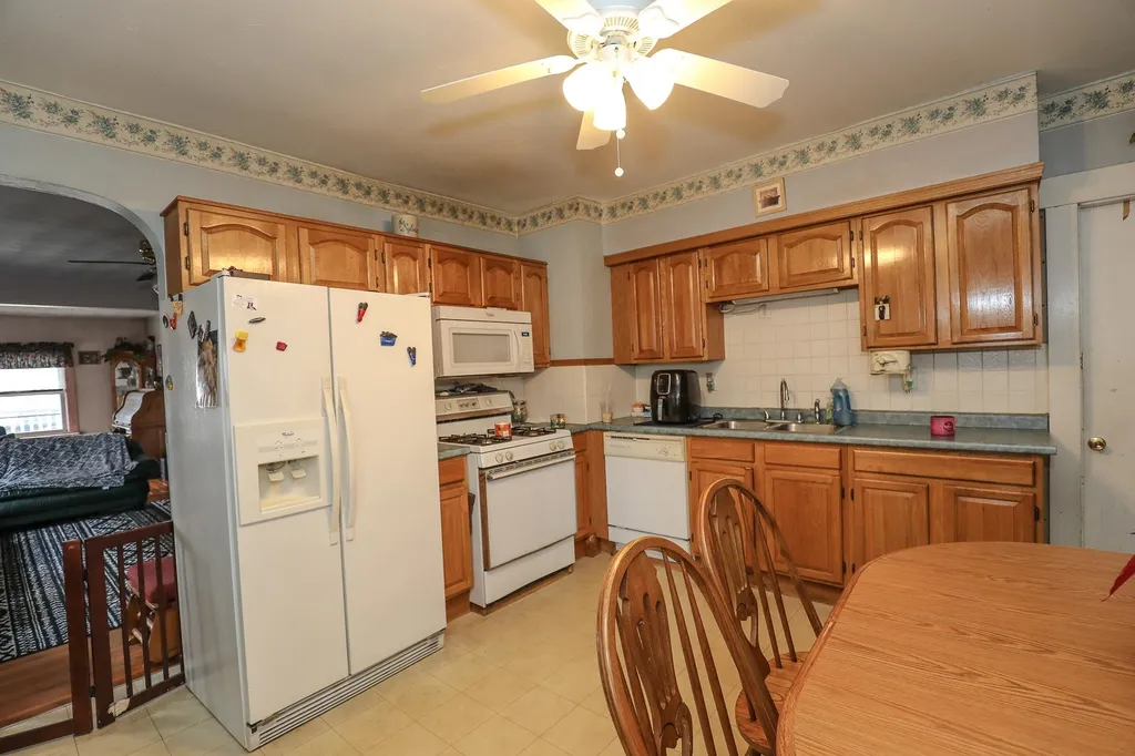 203 Alsace Street Manchester NH 03102