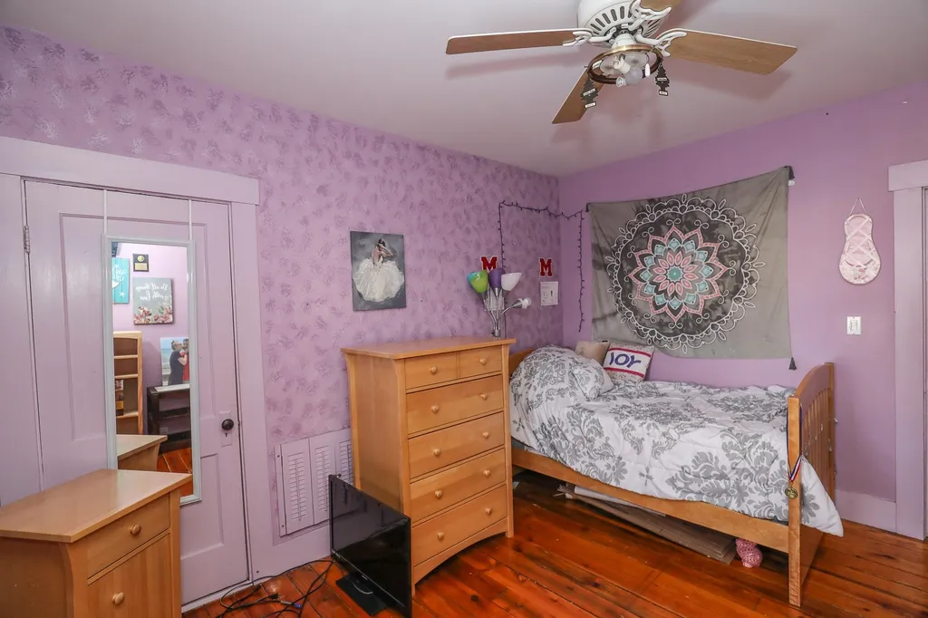 203 Alsace Street Manchester NH 03102
