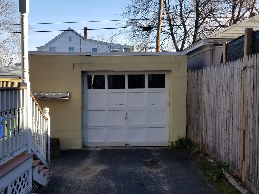 203 Alsace Street Manchester NH 03102