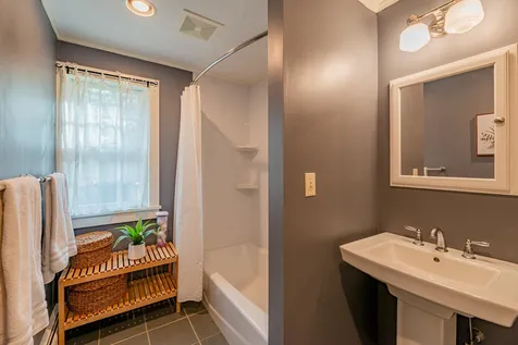 313 Mcnamara Road Dorset VT 05251