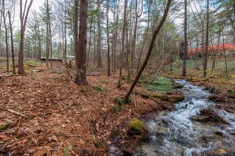 313 Mcnamara Road Dorset VT 05251