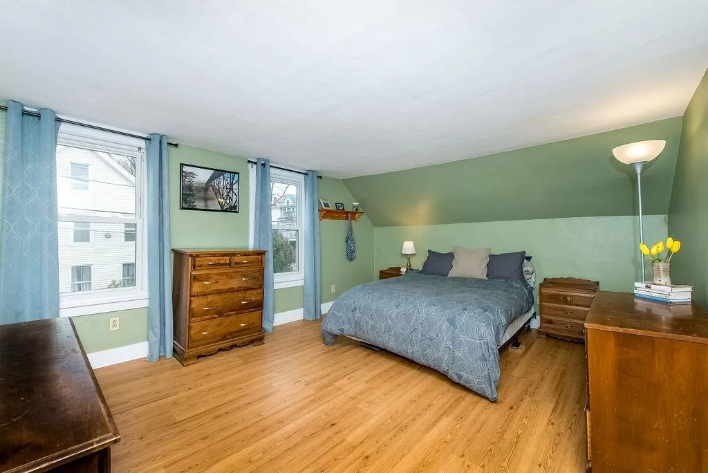 6 Baker Street Dover NH 03820