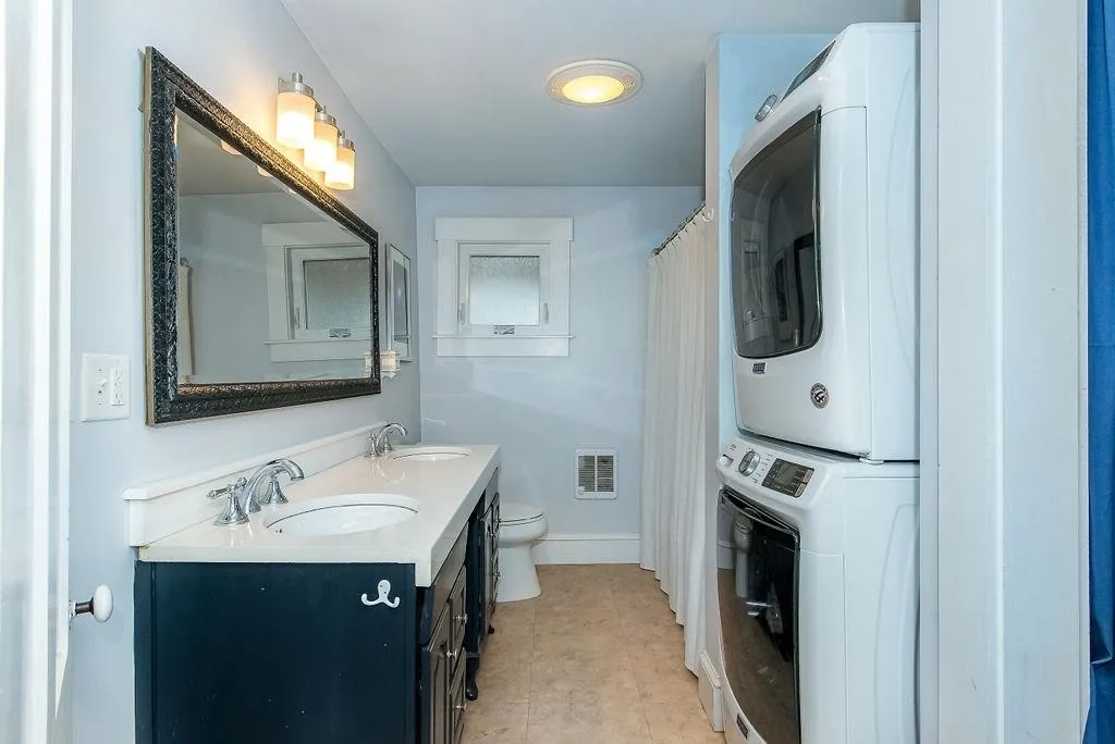 6 Baker Street Dover NH 03820