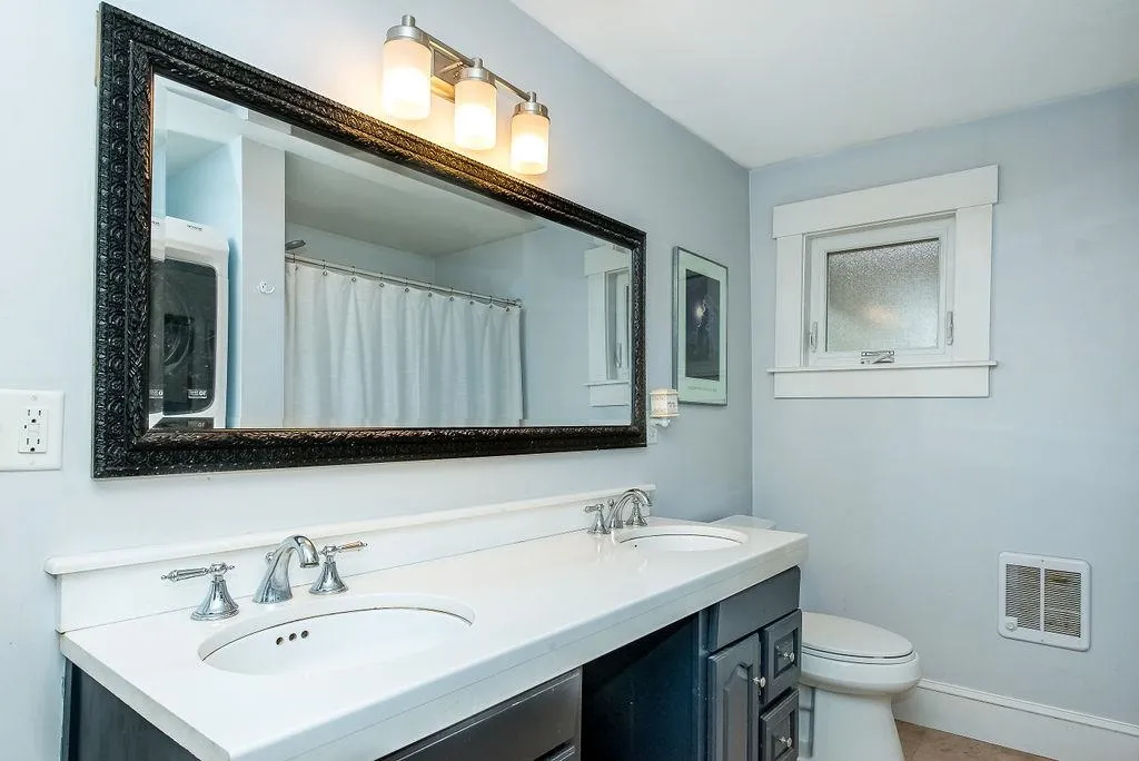 6 Baker Street Dover NH 03820
