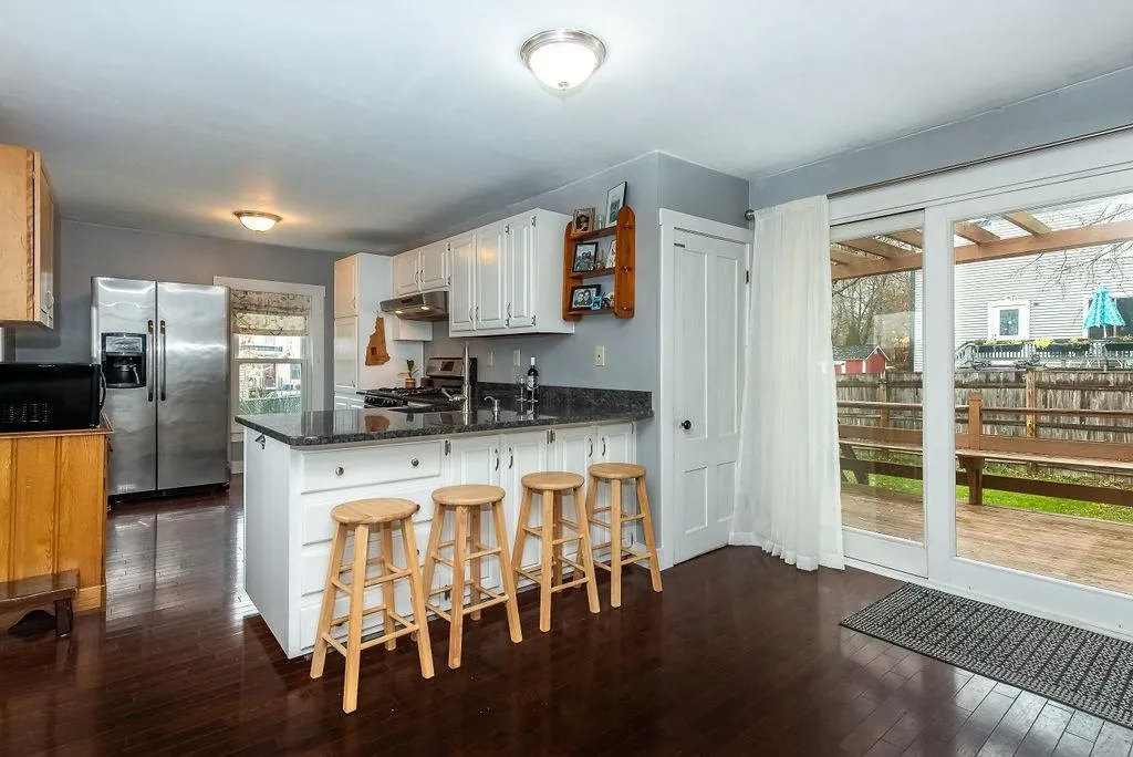 6 Baker Street Dover NH 03820