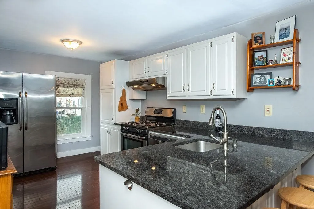 6 Baker Street Dover NH 03820