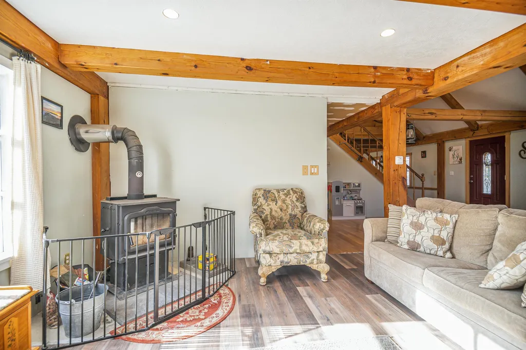 251 Pinnacle Hill Road New Hampton NH 03256