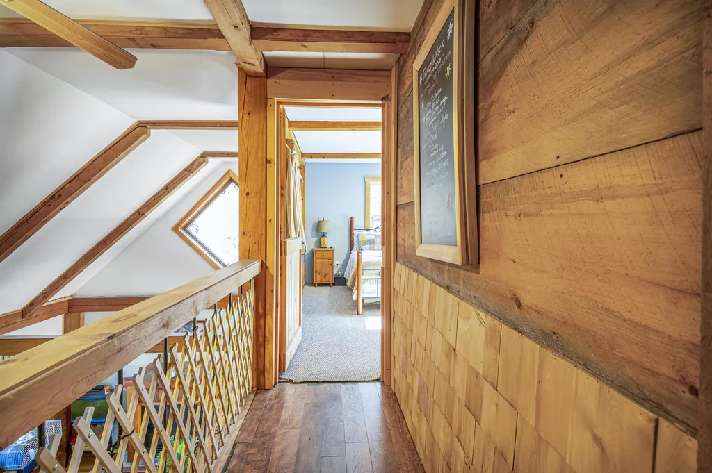 251 Pinnacle Hill Road New Hampton NH 03256
