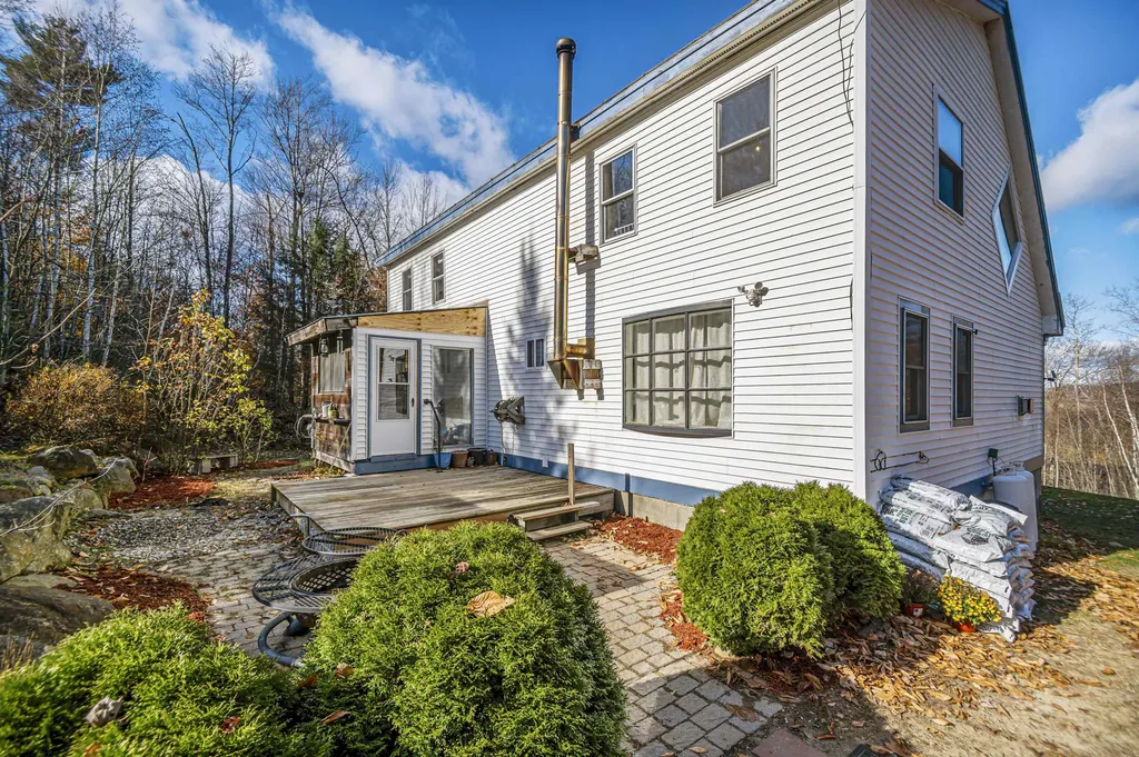 251 Pinnacle Hill Road New Hampton NH 03256