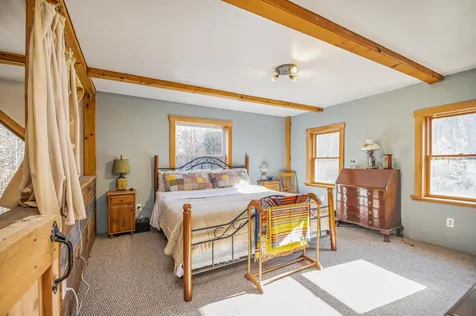 251 Pinnacle Hill Road New Hampton NH 03256