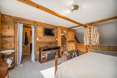 251 Pinnacle Hill Road New Hampton NH 03256