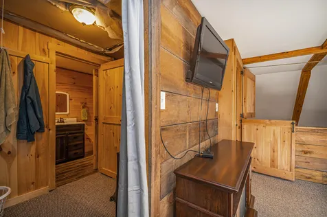 251 Pinnacle Hill Road New Hampton NH 03256