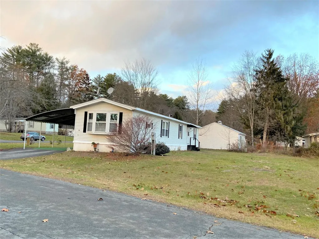 15 Michael Place Claremont NH 03743
