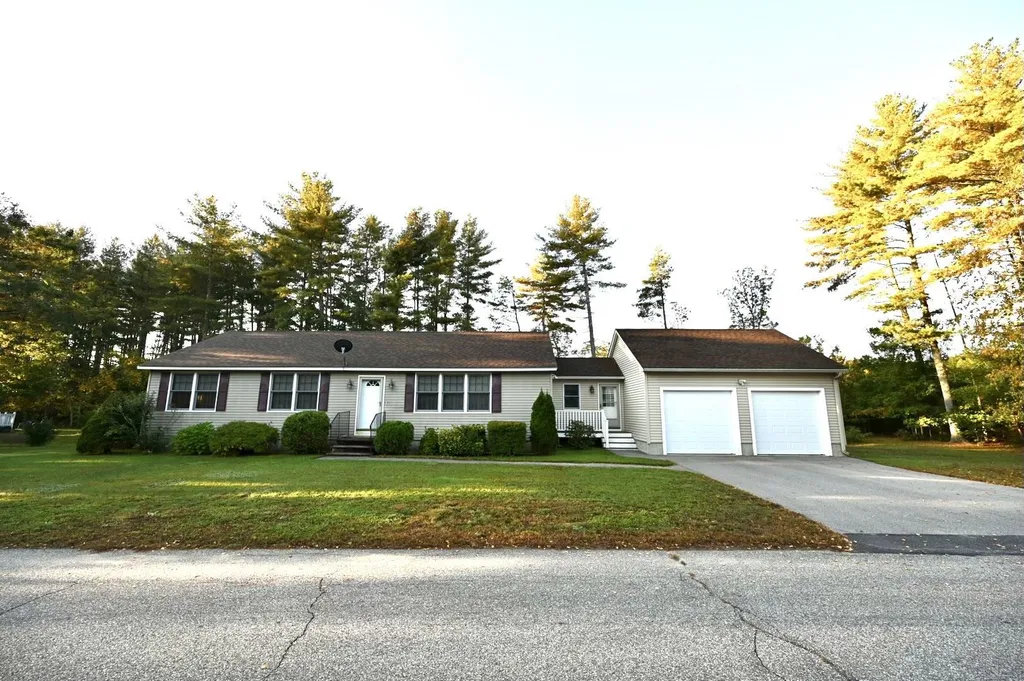 29 Sugar Brook Road Rochester NH 03839