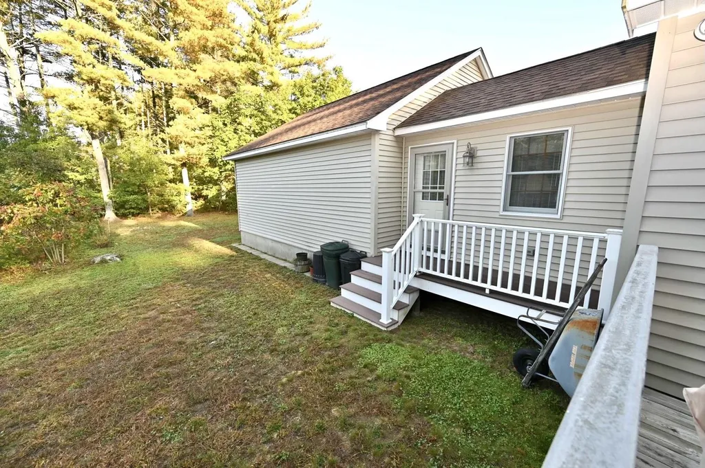 29 Sugar Brook Road Rochester NH 03839