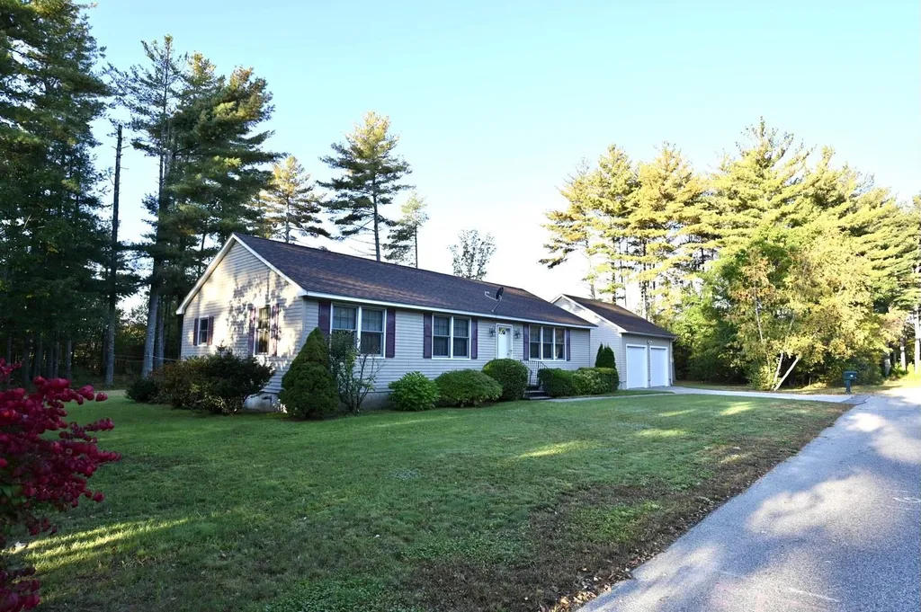 29 Sugar Brook Road Rochester NH 03839