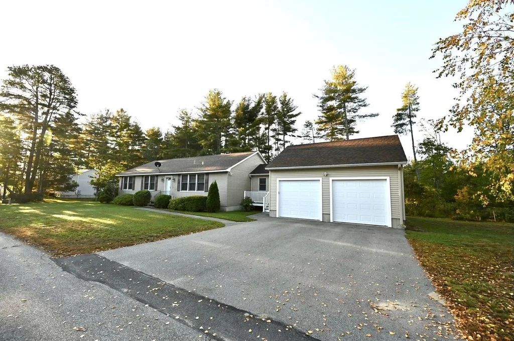 29 Sugar Brook Road Rochester NH 03839