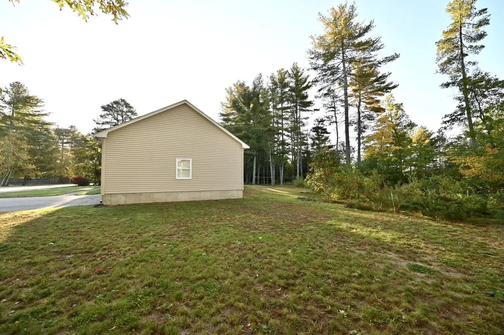 29 Sugar Brook Road Rochester NH 03839