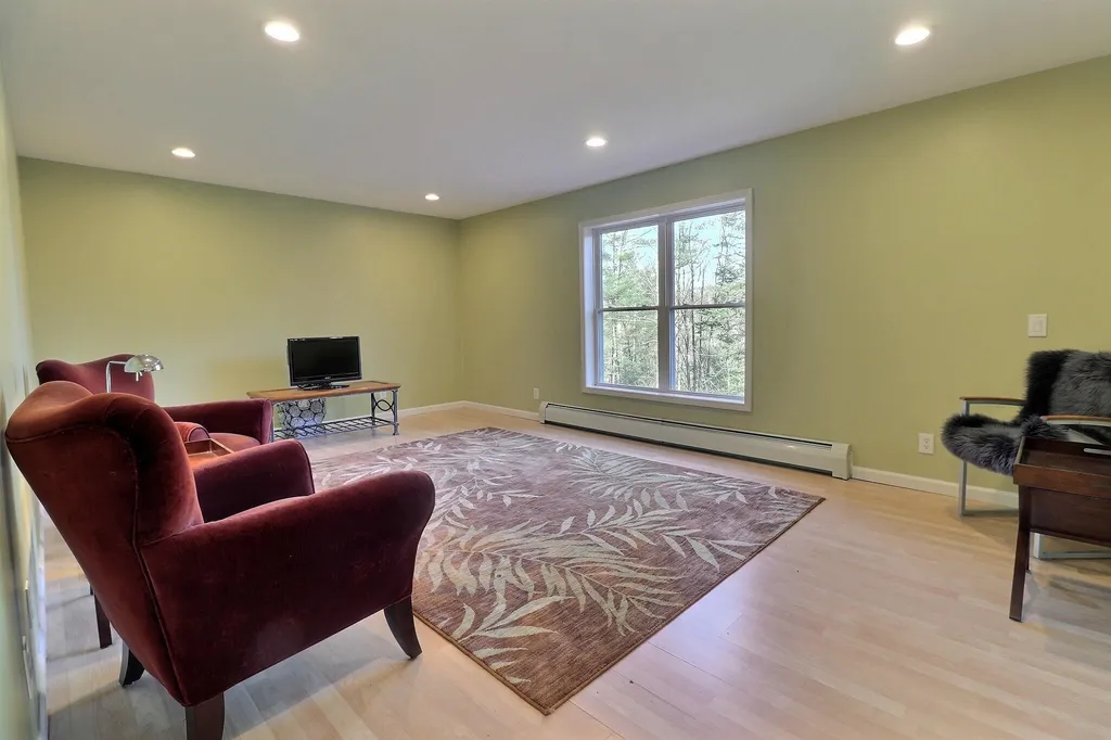 23 Spring Valley Drive Grantham NH 03753