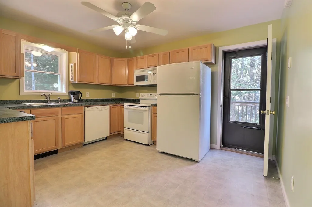 23 Spring Valley Drive Grantham NH 03753