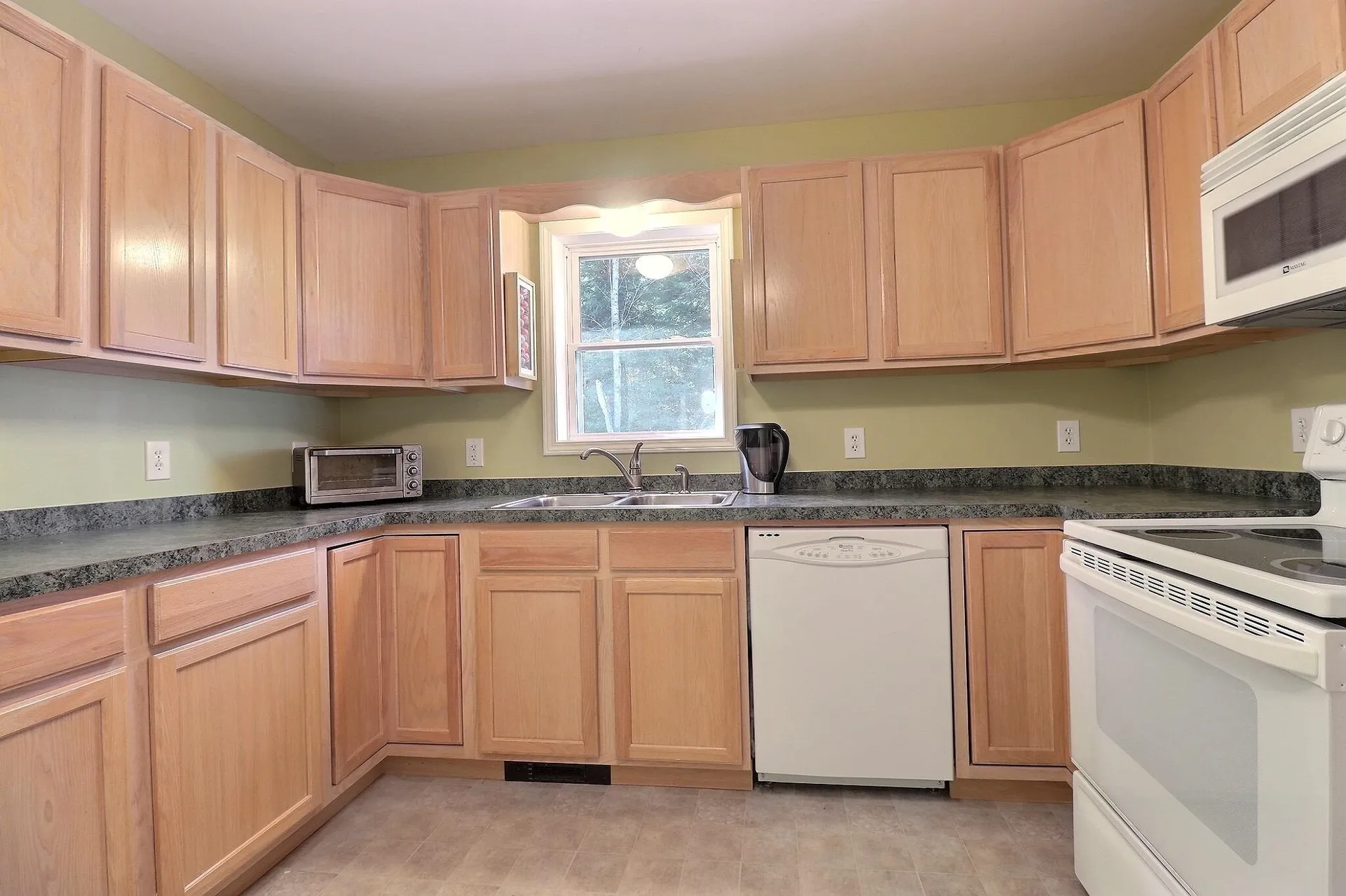 23 Spring Valley Drive Grantham NH 03753