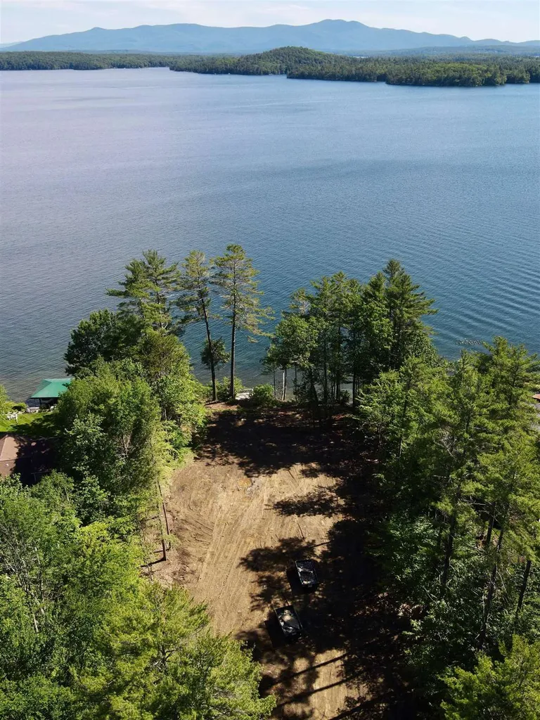 8 Broadview Terrace Gilford NH 03249