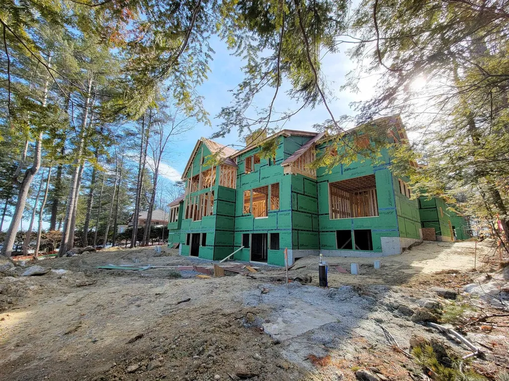 8 Broadview Terrace Gilford NH 03249