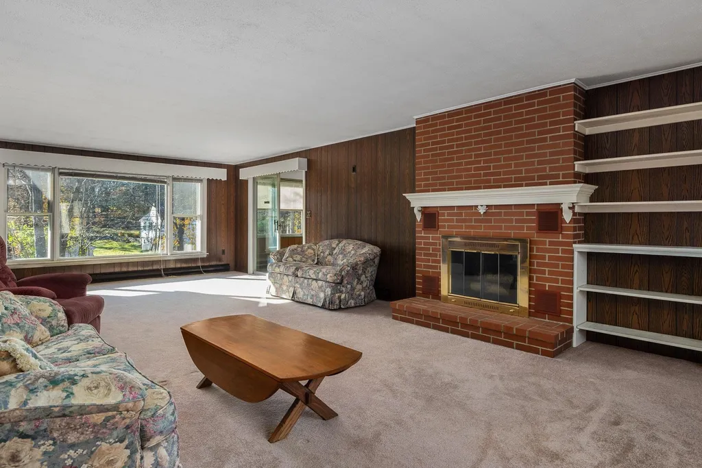 107 Walker Bungalow Road Portsmouth NH 03801