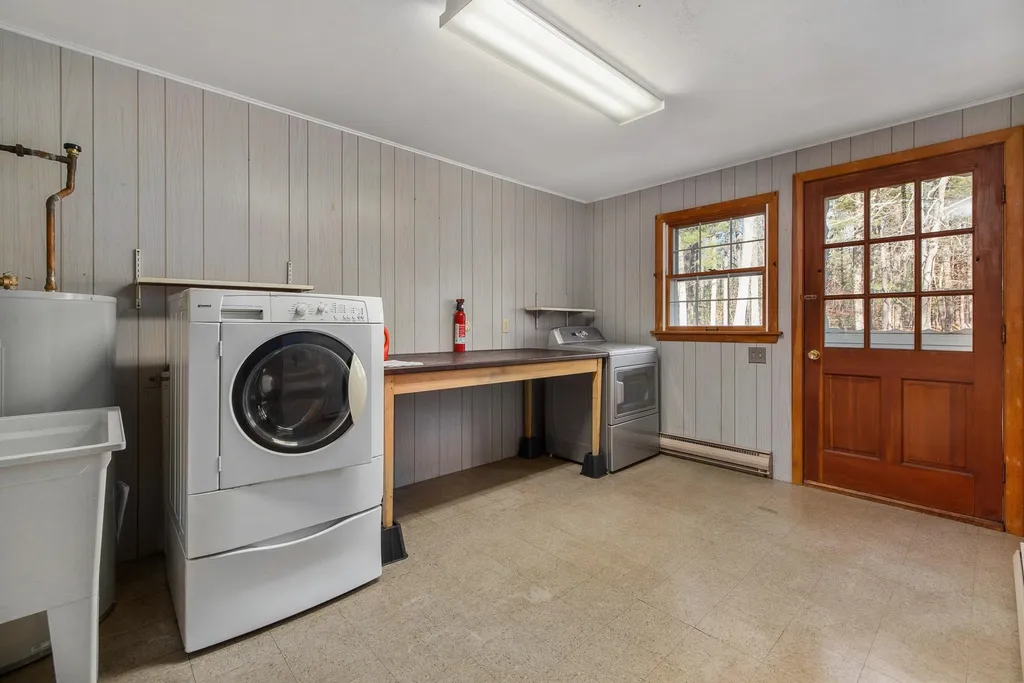 107 Walker Bungalow Road Portsmouth NH 03801