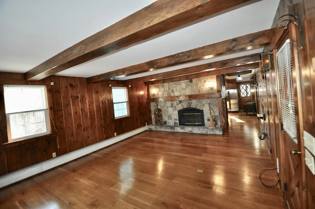 34 Ball Hill Road Milford NH 03055-3407