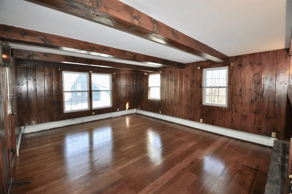 34 Ball Hill Road Milford NH 03055-3407