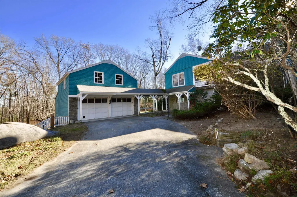 34 Ball Hill Road Milford NH 03055-3407