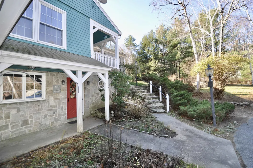 34 Ball Hill Road Milford NH 03055-3407