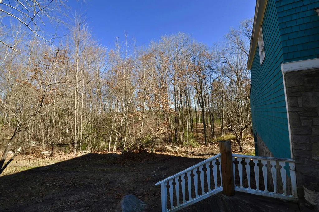 34 Ball Hill Road Milford NH 03055-3407